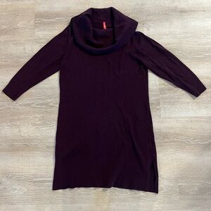 Ruby Ribbon Burgundy Sweater size medium